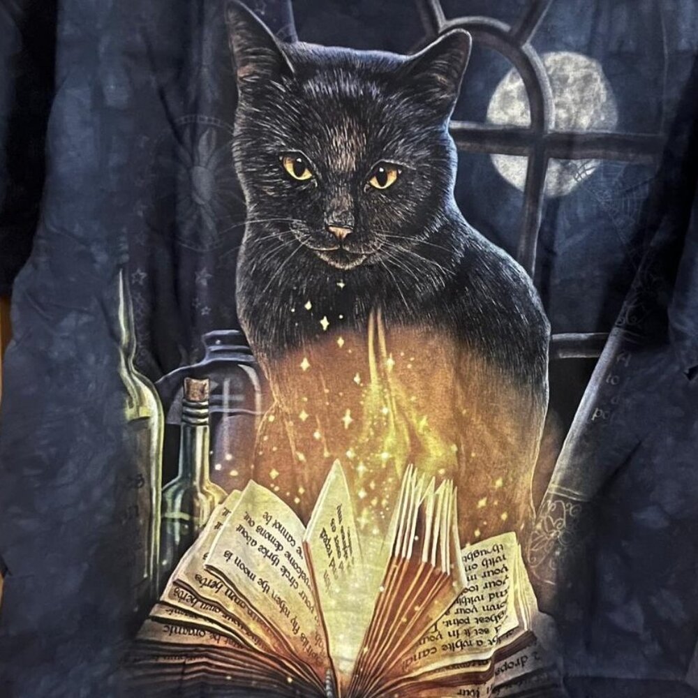 Black Cat Kittens Kitty Moon Magic Bewitched Witch Cute Mountain T-Shirt S-3X - Picture 2 of 5